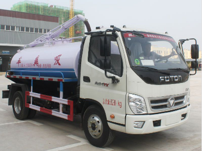 吸粪车
