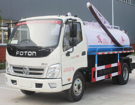 福田奥铃吸粪车